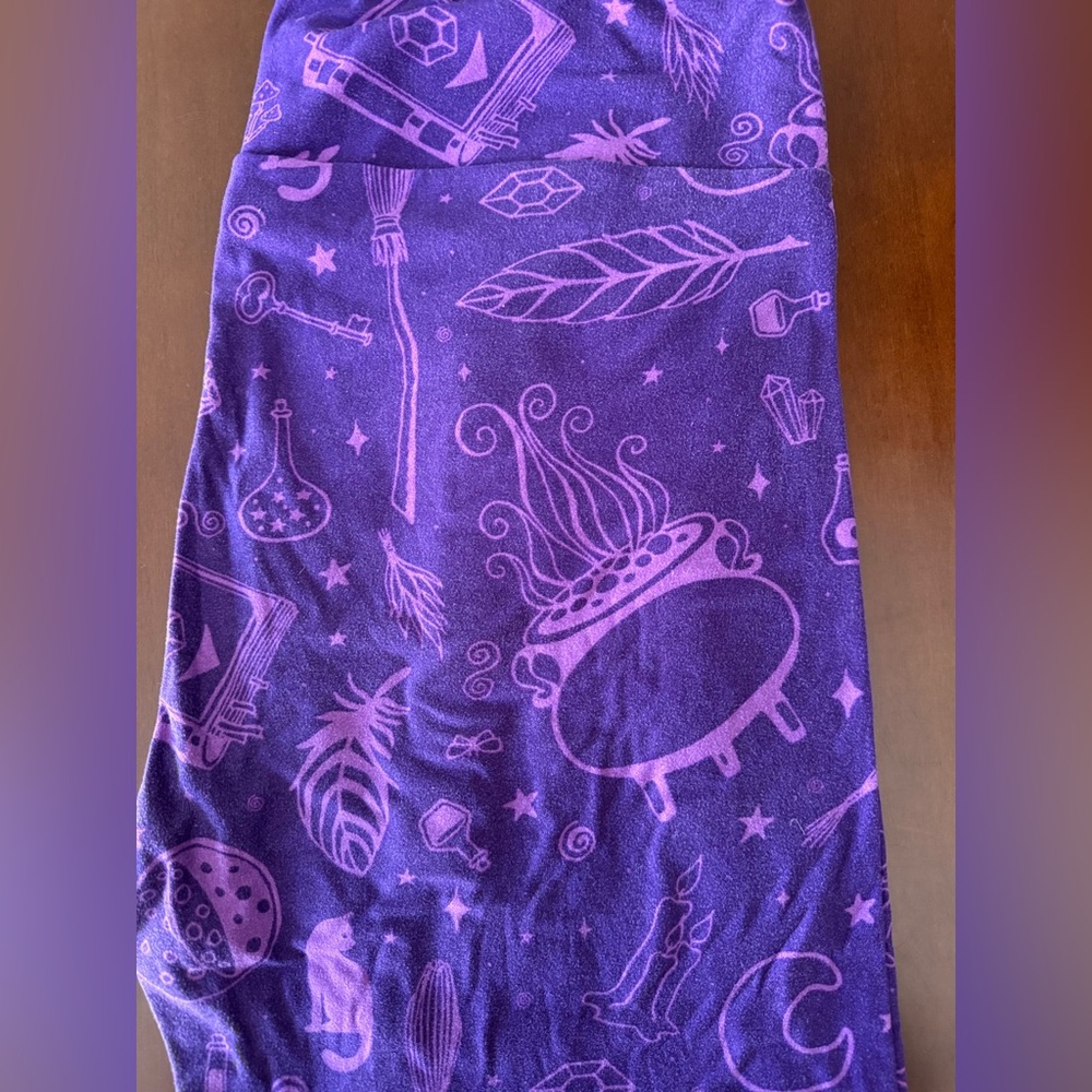 LuLaRoe Purple Halloween Leggings Casual